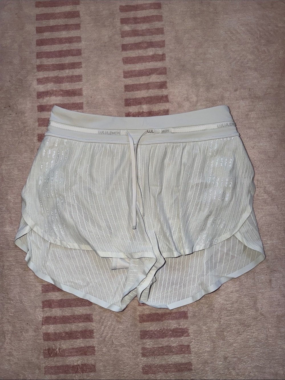 lululemon Fast and Free Airflow Mid-Rise Running Short 3"